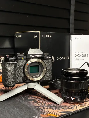 Fujifilm xs-10 + 18mm - 55mm F2.8/4.0 fujinon OIS