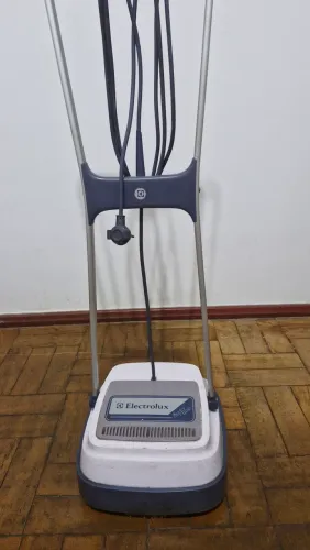 Enceradeira Eletrolux Super Luxo