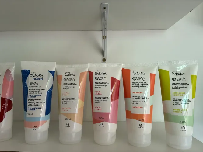 Natura Hidratante Tododia 200ML  várias fragrâncias disponíveis!