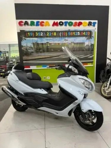 SUZUKI BURGMAN 650 EXECUTIVE