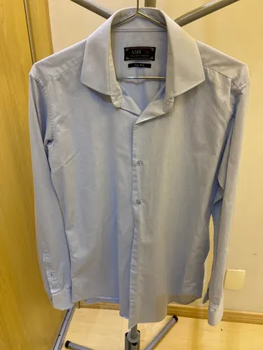 Camisa social azul clara