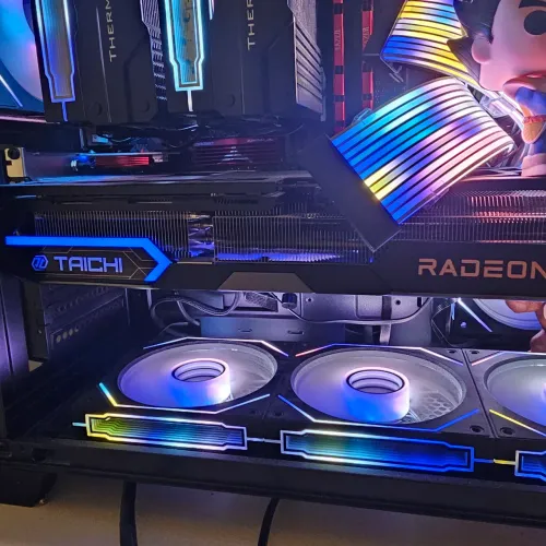 Placa de vídeo AsRock AMD Radeon RX 9070 XT Taichi OC