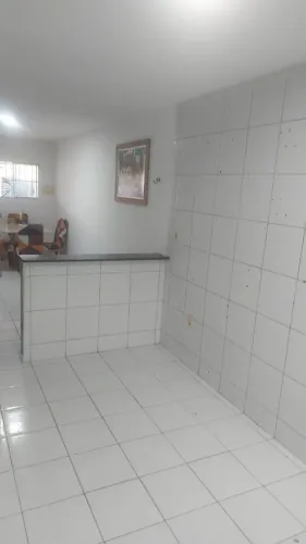 Vendo casa com 68 MT de área construída