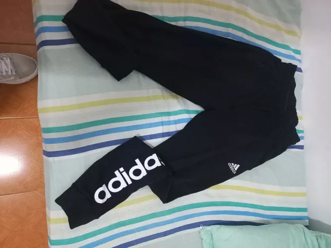 Calça moletom adidas