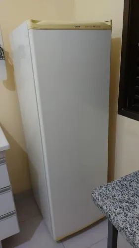Geladeira Cônsul 240 litros