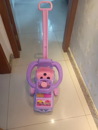 Vendo totokinha interativa toca música