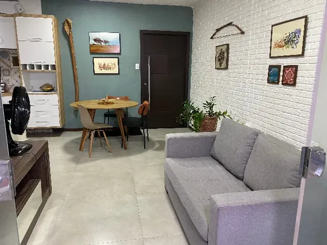 APT REFORMADO 2/4 NA PEDRO ALVARES COM A TAVARES BASTOS