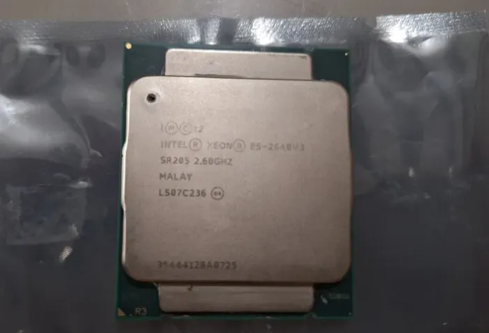 Processador Intel Xeon E5-2640V3 LGA 2011