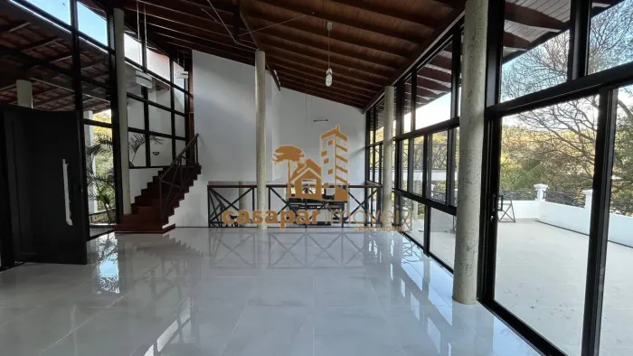Casa em Condomínio Fechado para Locação, 400m² com 4 Suítes no Quebec Ville