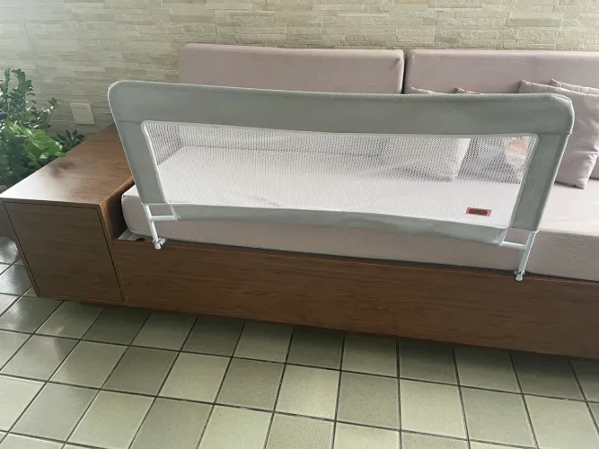 Barra de proteção para cama 