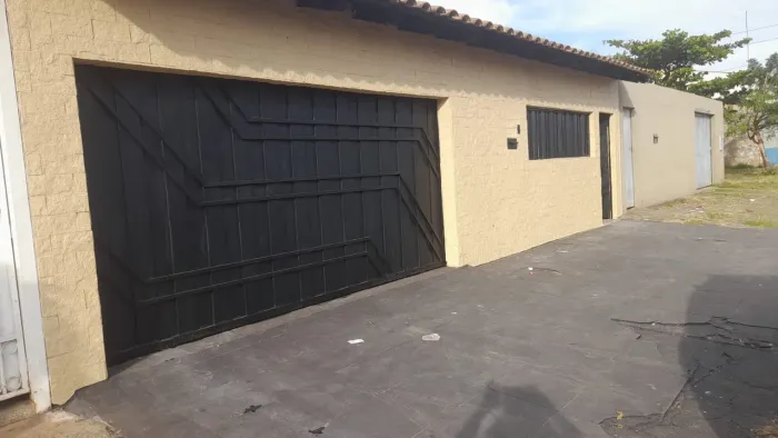 Casa 03 quartos QNM 04 Ceilândia próximo à Feira 