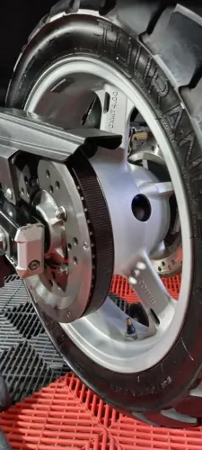 Moto de motociclista.