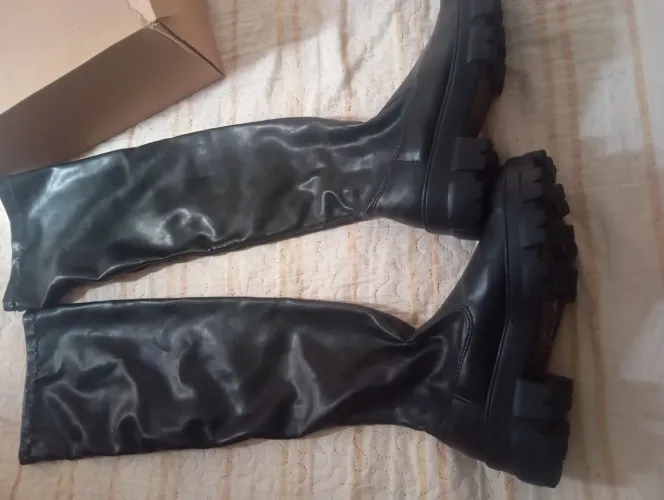 Bota cano alto