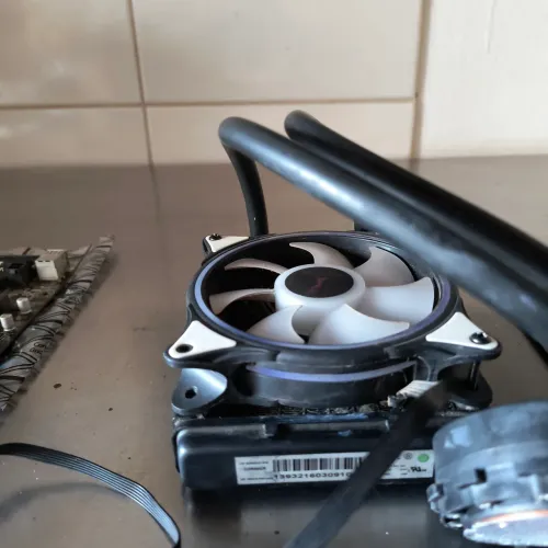 Water Cooler Corsair Hydro Series 120mm - Funcionando Perfeitamente