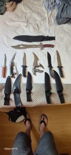 Coleção de Adagas e Punhais Desapegando