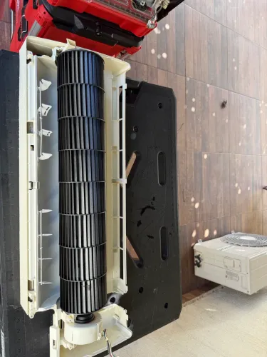 Ar Condicionado 9000 Mil BTUS ON/OFF