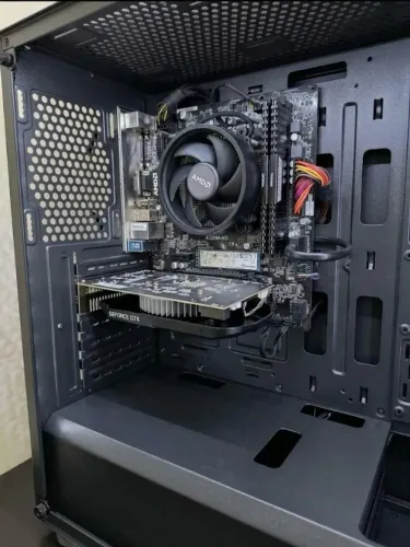 PC GAMER GTX 1650 / RYZEN 5 3500X / A320M-HD /