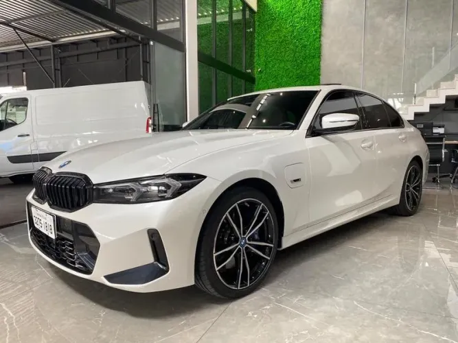 BMW 330E M Sport 2.0 Turbo Híbrido AU 2024