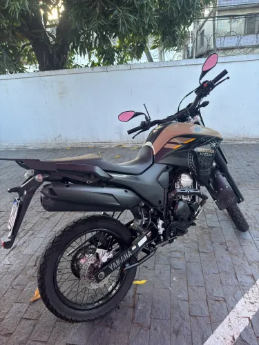 Lander 2024 muito conservada!