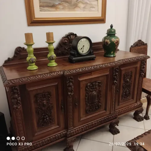 Jogo de Jantar em madeira maciça
