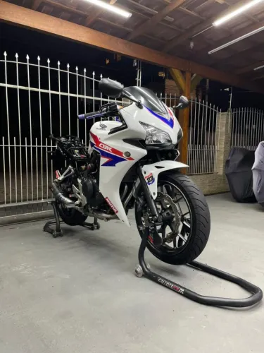 CBR 500 r