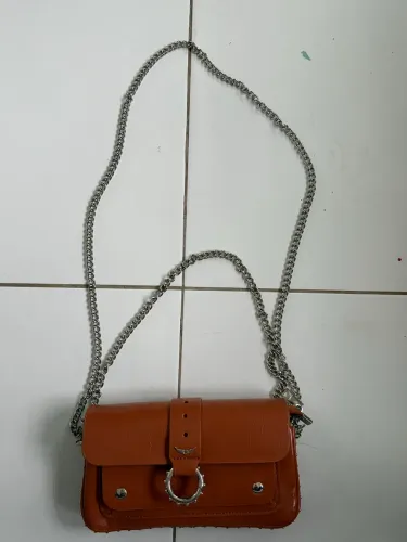 Bolsa marrom de ombro