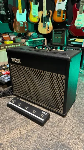 Vox VT50 com Foot Amplificador caixa cubo pra Guitarra
