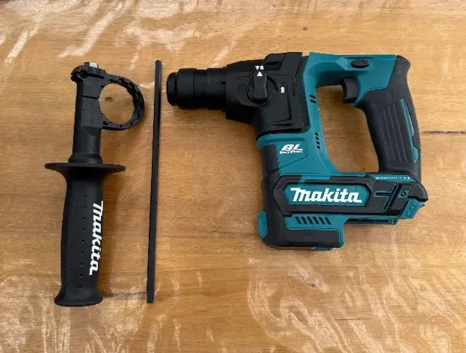 Martelete Rotativo Makita HR166DZ 12V Brushless SDS Plus - Semi Novo