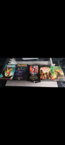 Livros e quadrinhos novos 
