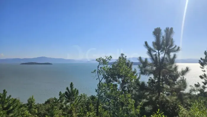 Imóvel para venda possui 17035 metros quadrados em Sambaqui - Florianópolis - SC
