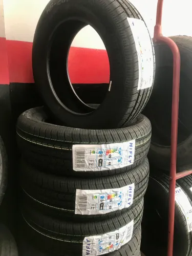 PROMOÇÃO! Pneu Hifly aro 15 por apenas R$ 275,00 (não é remolde) Gol Onix Strada hb20