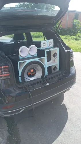 Som automotivo