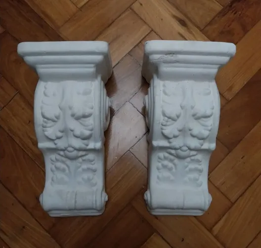 PEANHA SUPORTE DECORATIVO GESSO