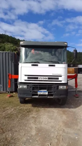 Vendo Caminhão Munck
