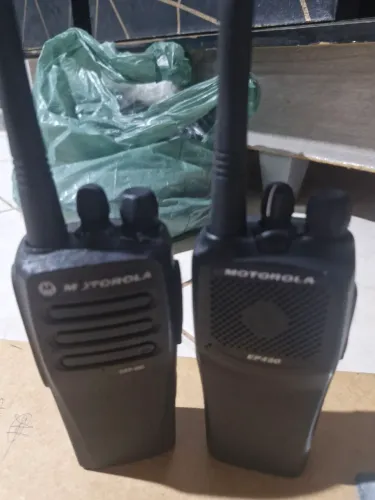 Vendo 2 rádio comunicador