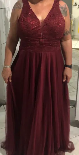 Vestido de festa Marsala