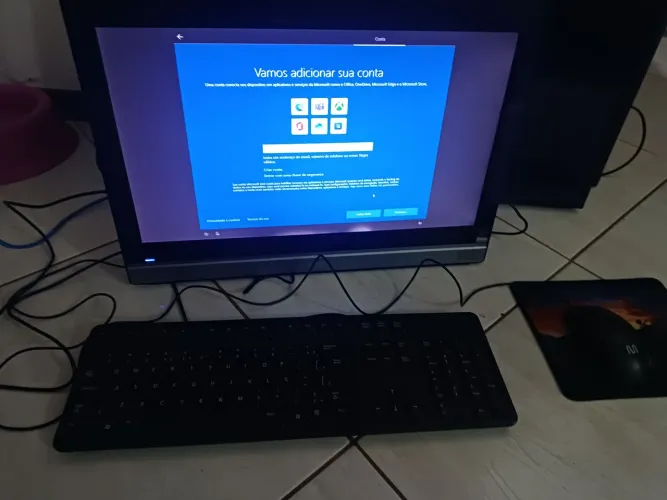 COMPUTADOR ALL-IN-ONE USADO.