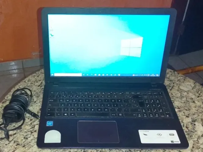 Celeron Dual Core 1.10ghz / 4gb/ hd 500gb / Tela 15/ Windows 10/Office 499,00