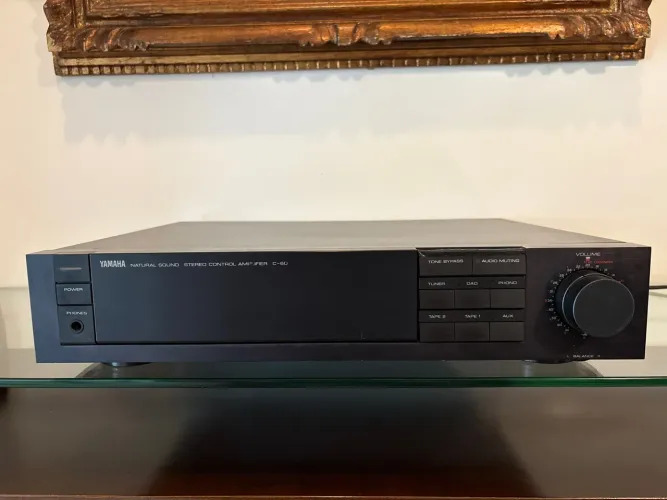 Pre amplificador YAMAHA C 60