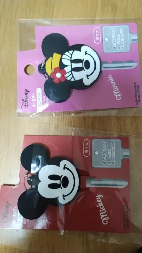 Capa da Disney pra chave.  Mickey e minie