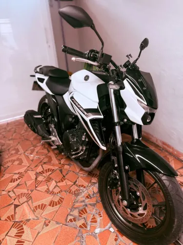 Yamaha FZ25 250 Fazer Connected 2026