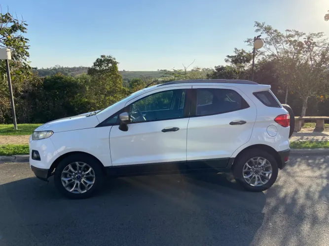 Ford Ecosport Freestyle 1.6 16V Flex 5P 2014
