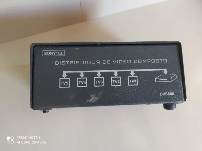 Distribuidor de vídeo composto