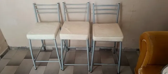 Cadeiras de ferro almofadadas