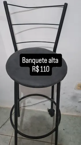 Banqueta alta