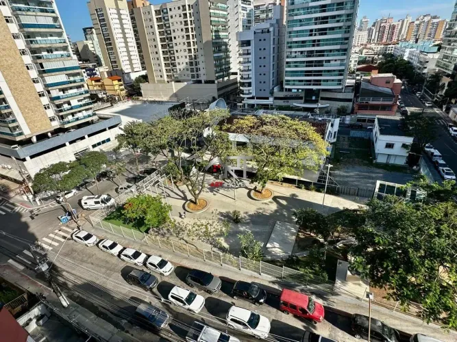 Apartamento 3 quartos, 1 suíte, 135 M², 1 VG, Próximo ao Shopping Praia da Costa