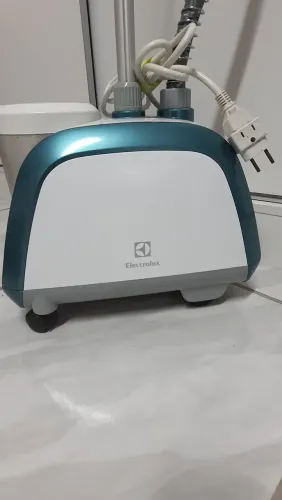 Vaporizador de roupas Electrolux