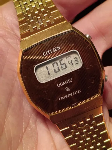 Citizen Crystron LC vintage dos anos 1970. Fabricado no Japão.