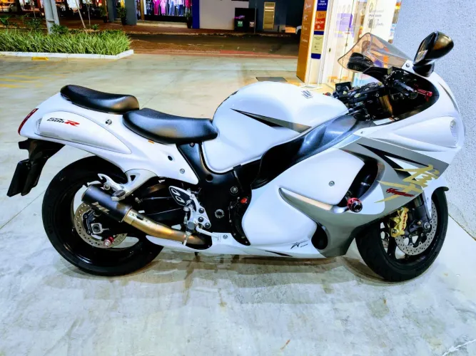 Suzuki Hayabusa 1300 2015