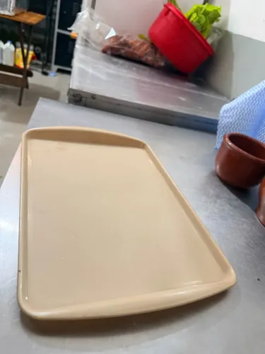 Bandejas para servir em restaurantes